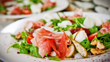 Mesogiaki salata
